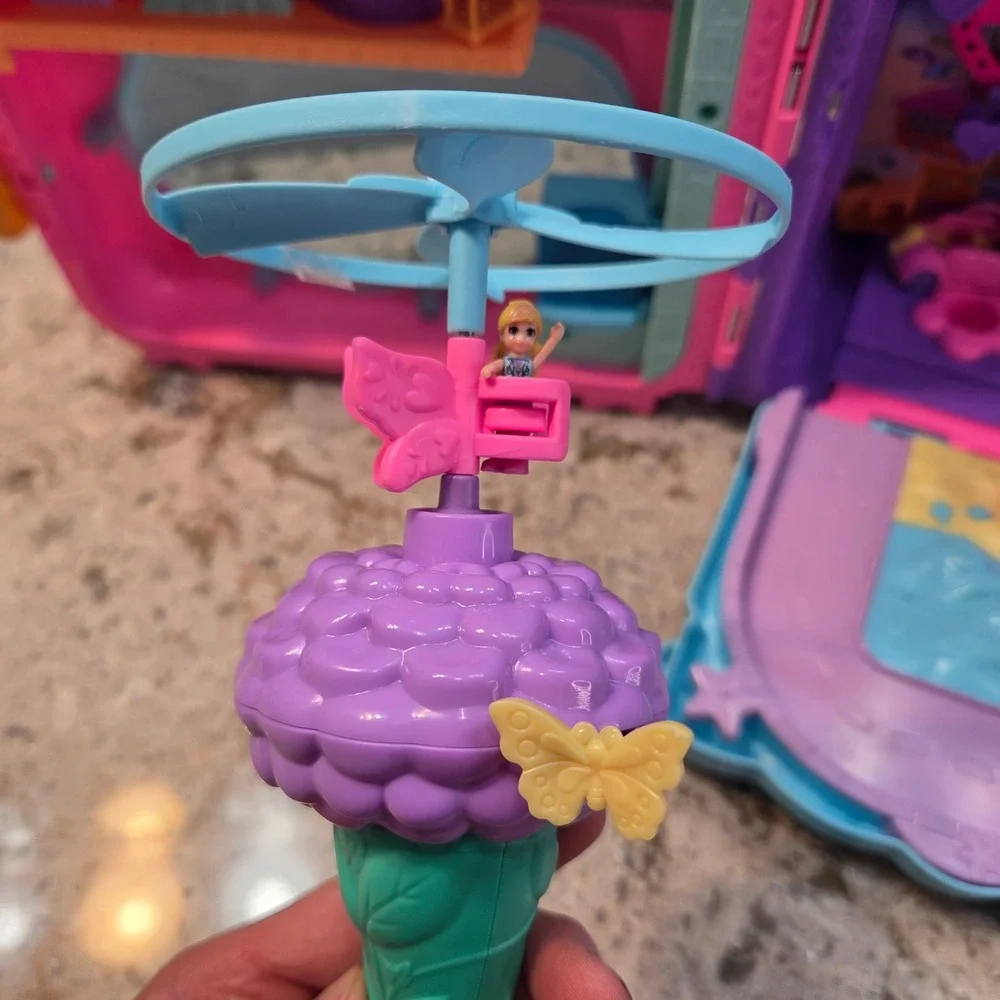 Polly Pocket Starlight Castle Unicorn Party Suitcase Playset HKV43 Pink Purple